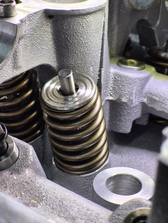 Atomic Barra Race Valve Spring & Titanium Retainer Set
